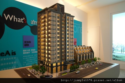 [竹北] 群新建設「A'more」2011-06-01 01.jpg