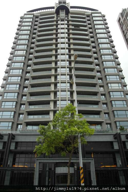 [竹北] 春福建設「大觀無極」 2011-06-10 001.jpg