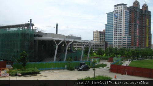 [竹北] 竹北高鐵特區(輕軌六家站)2011-06-22 002.jpg