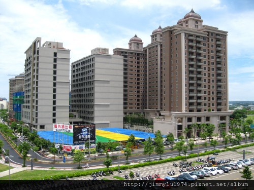 [竹北] 竹北高鐵特區(輕軌六家站)2011-06-22 009.jpg