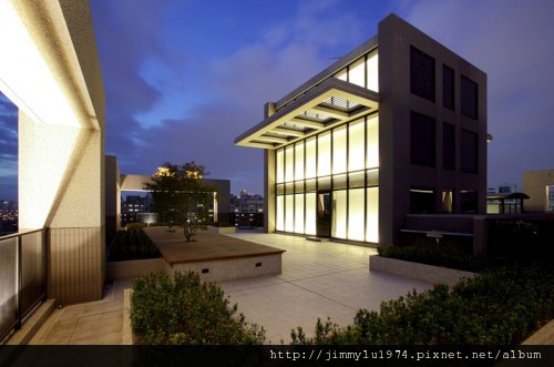 [台中] 鉅虹建設「MOMA」2010-07-05 02.jpg