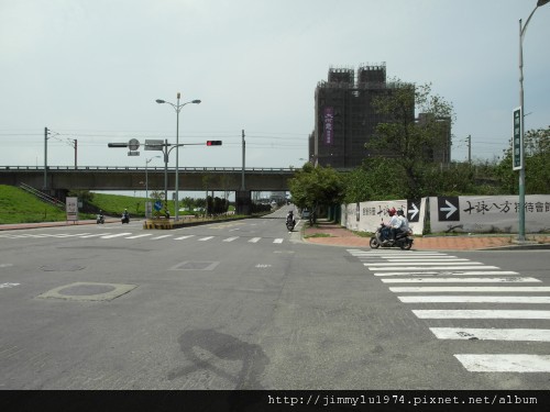 [竹北] 興隆路水岸建築群踏查(中華路起至高鐵東站)2012-04-13 030
