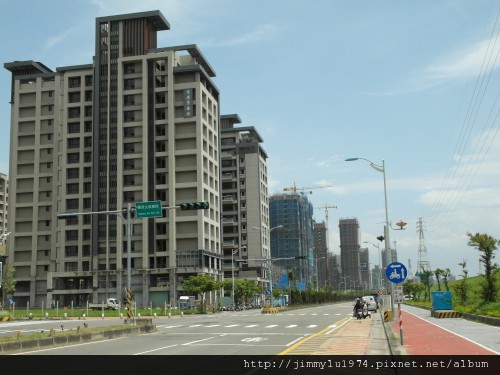 [竹北] 興隆路水岸建築群踏查(中華路起至高鐵東站)2012-04-13 034