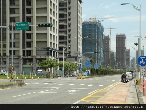 [竹北] 興隆路水岸建築群踏查(中華路起至高鐵東站)2012-04-13 035
