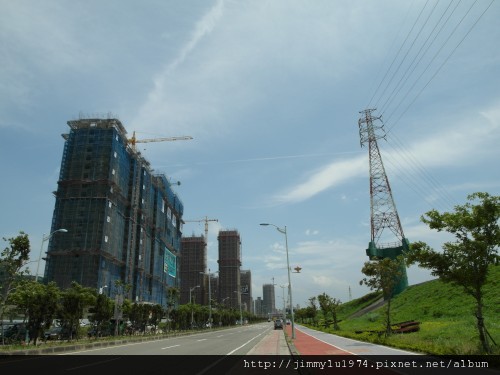 [竹北] 興隆路水岸建築群踏查(中華路起至高鐵東站)2012-04-13 052
