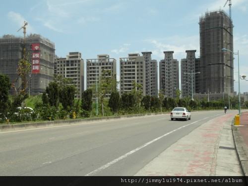 [竹北] 興隆路水岸建築群踏查(中華路起至高鐵東站)2012-04-13 089