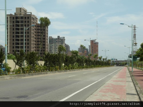 [竹北] 興隆路水岸建築群踏查(中華路起至高鐵東站)2012-04-13 110