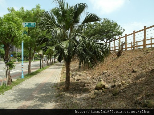 [竹北] 興隆路水岸建築群踏查(中華路起至高鐵東站)2012-04-13 171