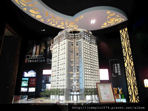 [新竹] 星碩建設「星河麗」2012-07-03 002