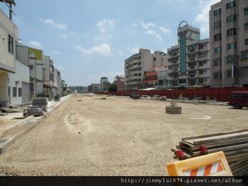 [頭份] 山豐建設「遠見」2012-07-11 004 中興路直通竹南科學園區