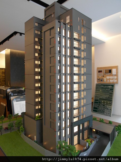 [新竹] 樸實建設「理性＆感性」(理性與感性)2012-07-25 004
