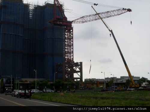[竹北] 德鑫建設「A+7」工地吊塔2012-06-20 005