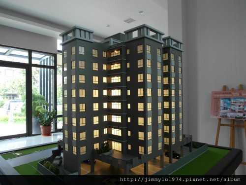[頭份] 冠君建設「海德堡」2012-09-10 002