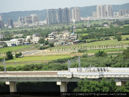 [新竹] 大買家公司「中陽‧樓擇院」2012-09-24 008 公道五俯瞰實景