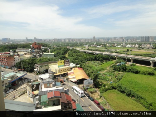 [新竹] 大買家公司「中陽‧樓擇院」2012-09-24 010 主臥俯瞰實景