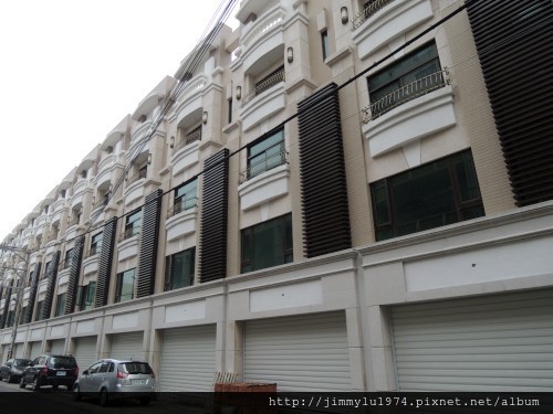 [竹北] 宏家建設「人文天尊」即將完工 2013-04-16 002