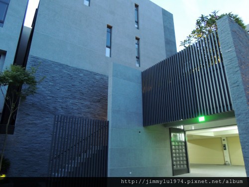 [竹南] 達利建設「哲里」外觀與中庭實景 2013-05-24 072