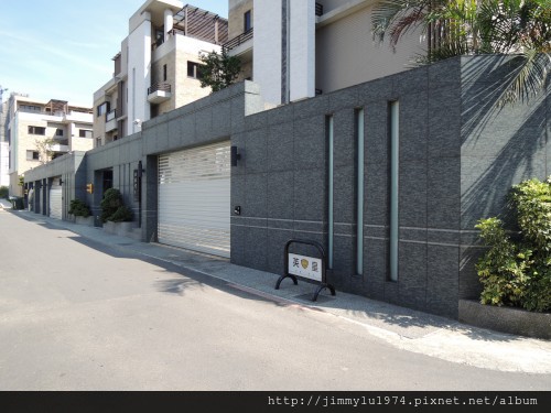 [新竹] 雄基建設「鉑金官邸」外觀與中庭 2013-05-31 004