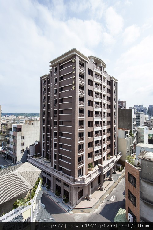 [新竹遠百] 乾弘建設「竹美舘」全新完工(大樓) 2013-08-27 001