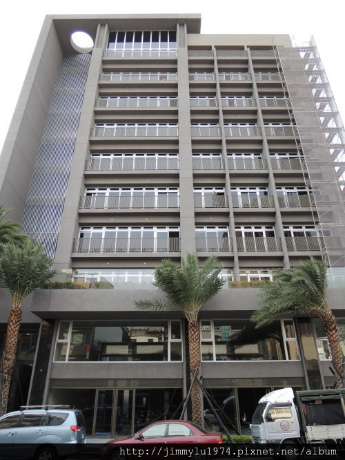 [新竹巨城] 潤達建設「領域」即將全新完工外觀實景(大樓) 2013-09-04 002