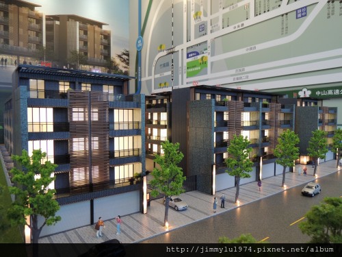 [竹南大埔] 寶君建設「寶君有謙No.13」模型(部分電梯透天) 2013-11-13 001