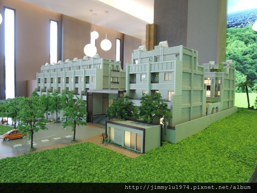 [楊梅埔心] 美居建設「美居森自在」(電梯透天) 2013-12-31 003