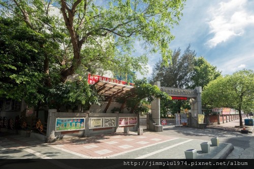 [新竹東門] 鑫奕建設「昕奕居」(大樓) 2014-04-15 003 東門國小