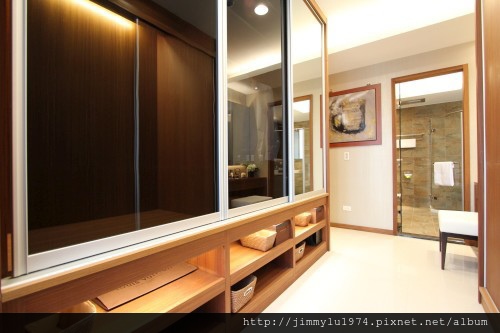 [竹南東站] 達程建設「皇鼎盛世」(大樓)實品屋 2014-04-29 020