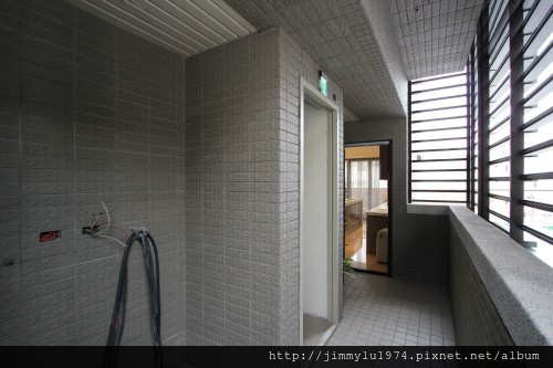 [竹南東站] 達程建設「皇鼎盛世」(大樓)實品屋 2014-04-29 040