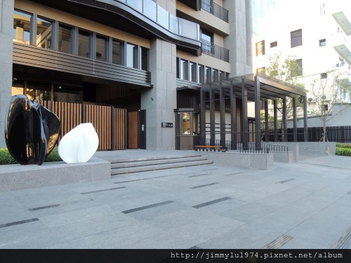 [新竹東門] 鑫奕建設「昕奕居」(大樓) 2014-05-14 008