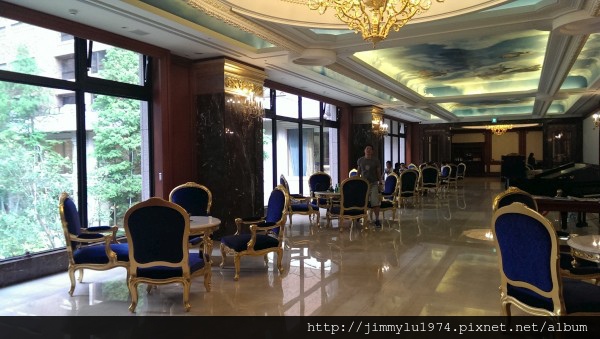 [竹北法院] 中麓建設「中悦皇苑」(大樓) 2014-08-10 016 公設實景
