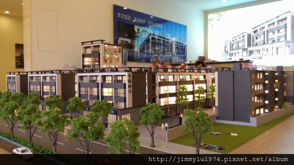[新竹香山] 寶君建設「有謙19」(透天)2014-09-11 001