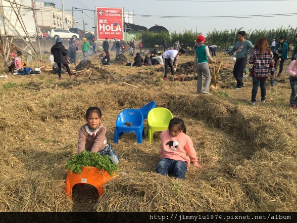 [新竹南寮] 聚樸建設「東大HOLA」(大樓)控窯 2015-01-17 010