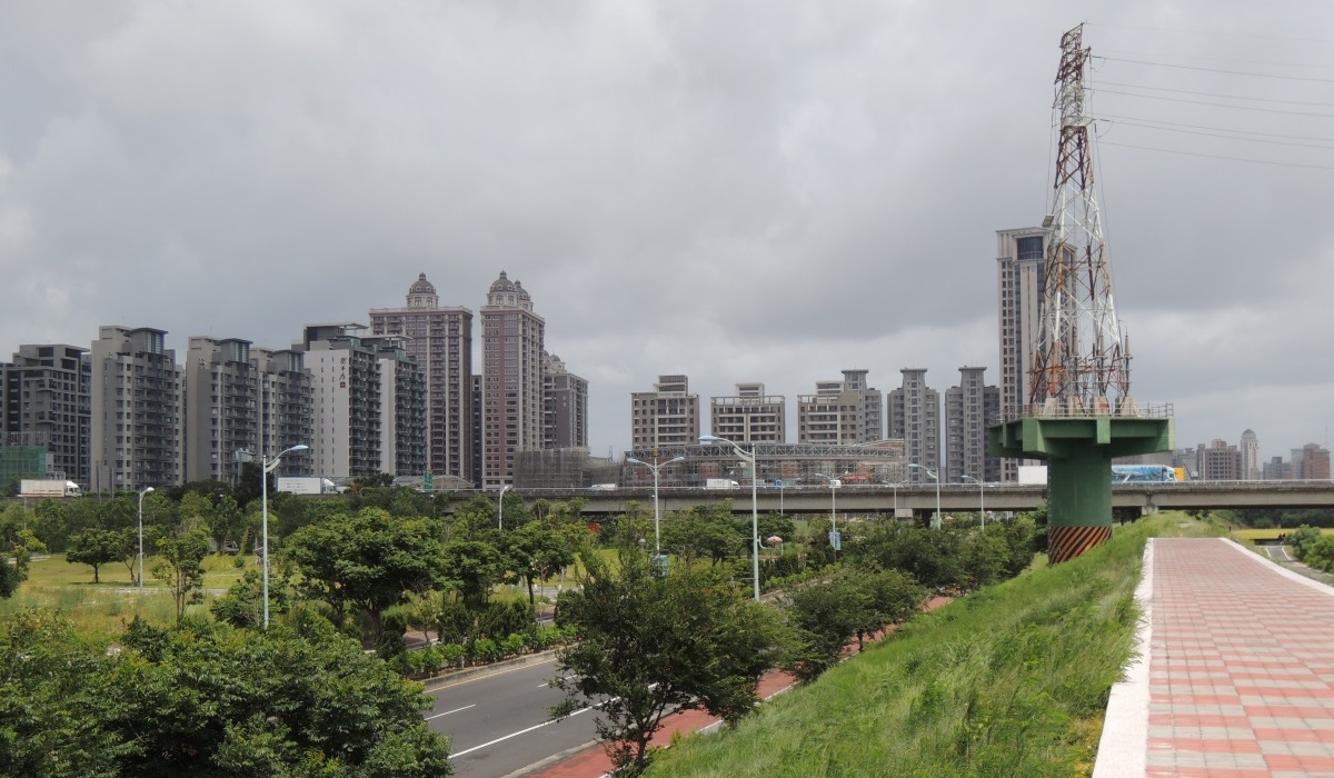 [竹北水岸] 竹北市興隆路堤防 2013-07-12.JPG