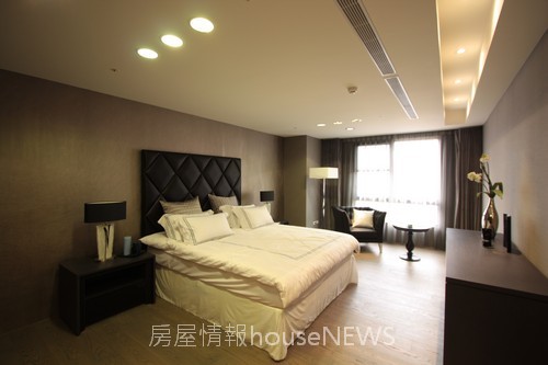 中鈞建設「中悅帝寶」96 12F實品屋.JPG