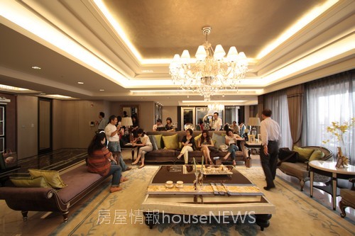 中鈞建設「中悅帝寶」68 12F實品屋.JPG