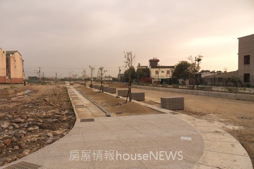 03 光明六路往西延伸與中正西路銜接.JPG