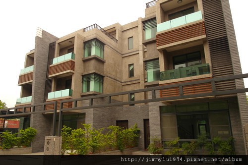 [竹南] 佑康建設「兼六園」2011-05-05 009.jpg