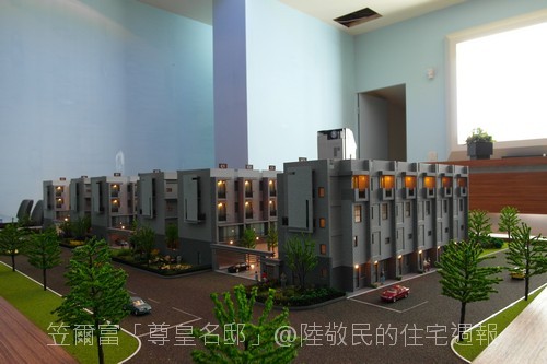笠爾富建設「尊皇名邸」2011-03-10 001.jpg 笠爾富建設「尊皇名邸」2011-03-10 001.jpg