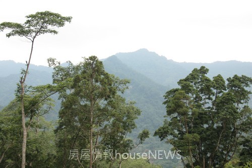 雲起山莊01基地現場.JPG