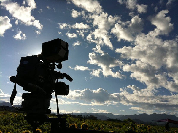 camera.bmp camera.bmp