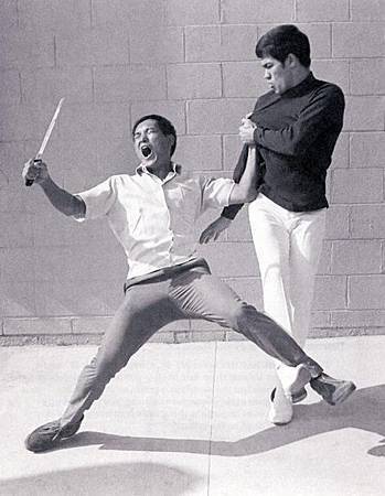 431429_243971729068244_1876567892_n.jpg 431429_243971729068244_1876567892_n.jpg