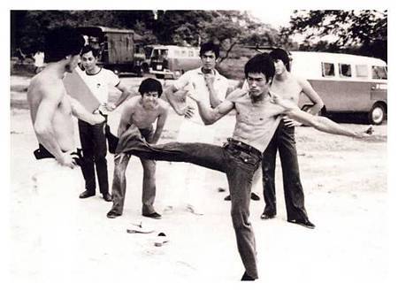 581762_412616798870402_790774197_n.jpg 581762_412616798870402_790774197_n.jpg