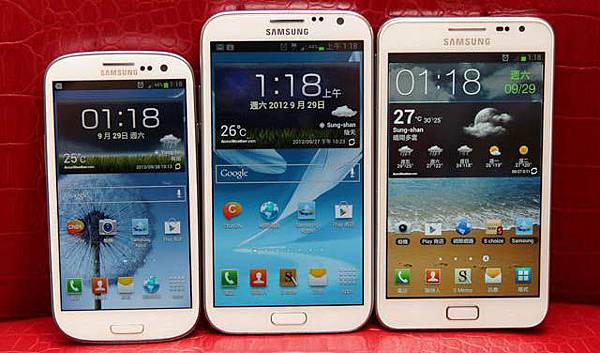 SAMSUNG GALAXY Note II、GALAXY Note 與 GALAXY S III i9300 外型 比較 SAMSUNG GALAXY Note II、GALAXY Note 與 GALAXY S III i9300 外型 比較