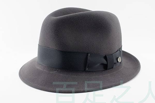 Bailey_Barr_Dark Grey_01