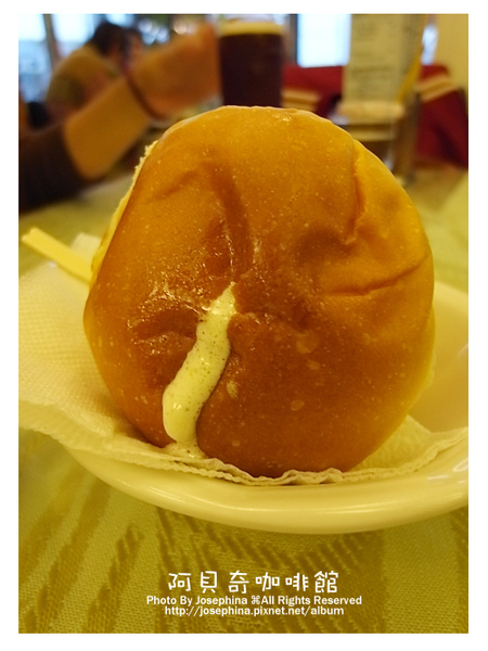 爆漿小餐包 爆漿小餐包