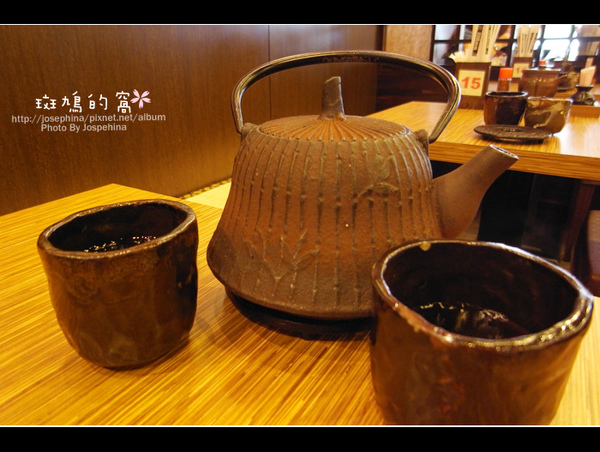 熱的麥茶 熱的麥茶