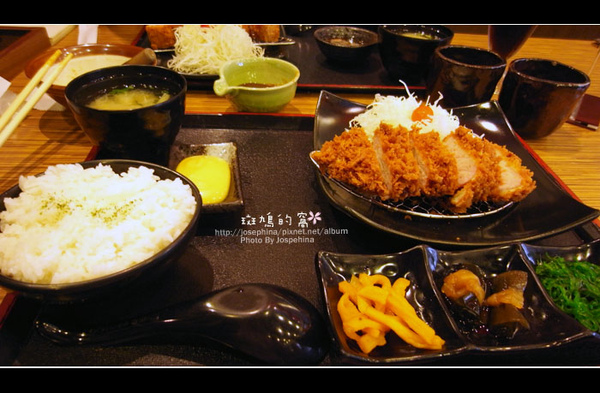 厚切豬排定食 厚切豬排定食
