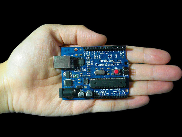 Arduino與手 Arduino與手