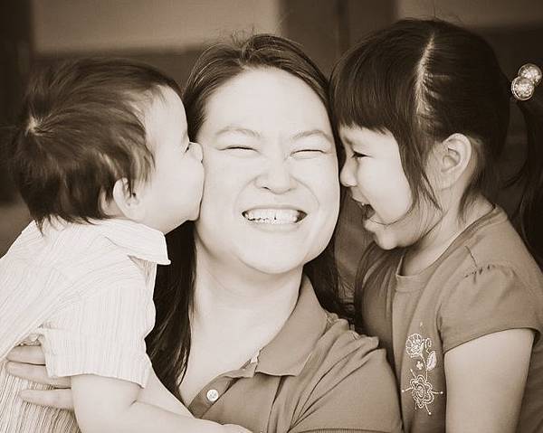 Kisses.jpg Kisses.jpg